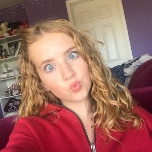 Meet your Posher, Veronica